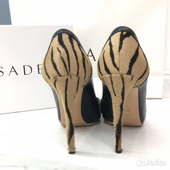 Женские туфли casadei