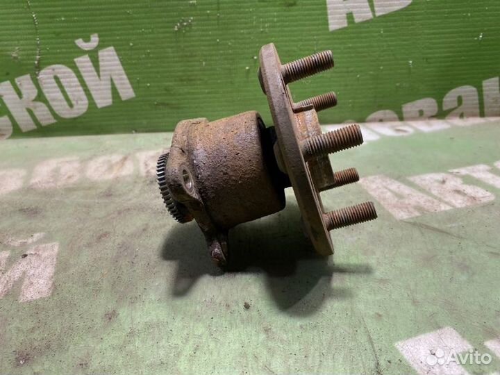 Ступица задняя Toyota Avensis AT220 4A-FE