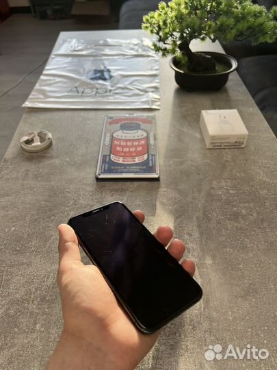 iPhone Xs, 64 ГБ