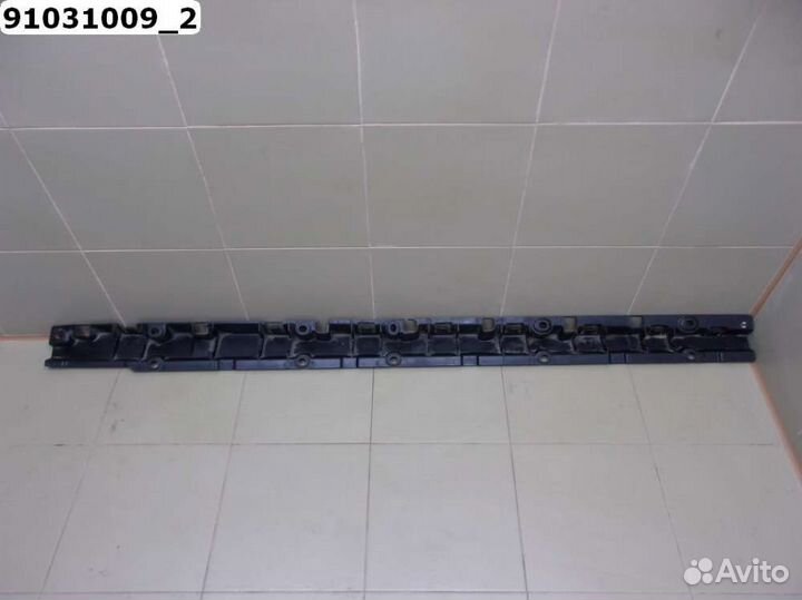 Кронштейн накладки порога левого лево на BMW X5