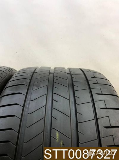 Pirelli P Zero PZ4 305/30 R21 100R