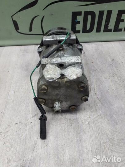 Компрессор кондиционера Dodge Caravan 2.5 дизель