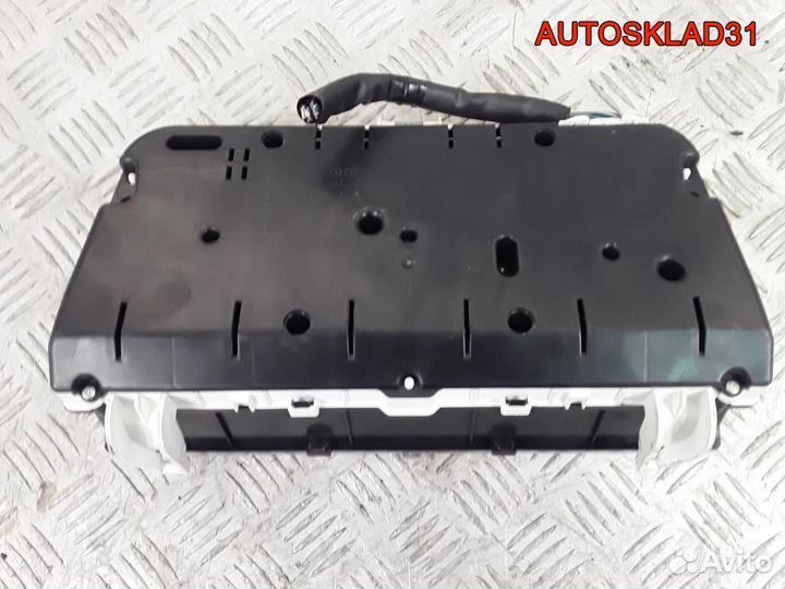 Панель приборов Toyota Corolla Verso 838000F092