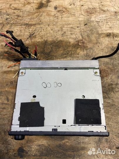 Магнитофон Mercedes-Benz M-Class W163 M112E32