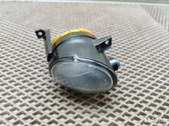 Фара противотуманная передняя правая Volkswagen