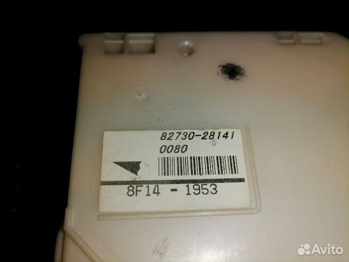 Блок предохранителей 82730-28141 Toyota Estima GSR