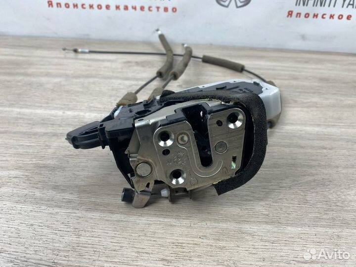 Замок двери передний правый Infiniti Qx56 Qx80 Z62