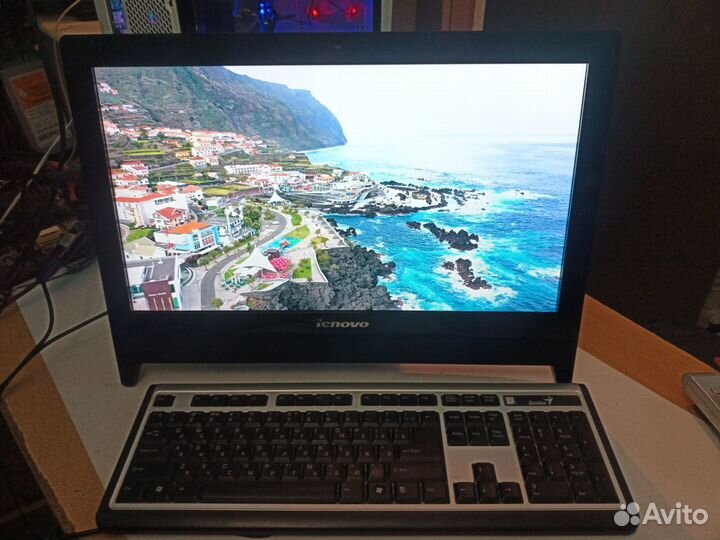 Lenovo 4x(1.6GHz) 8192 Mb, 120Gb SSD FullHD