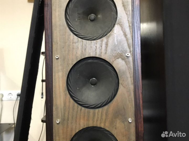 Напольная акустика