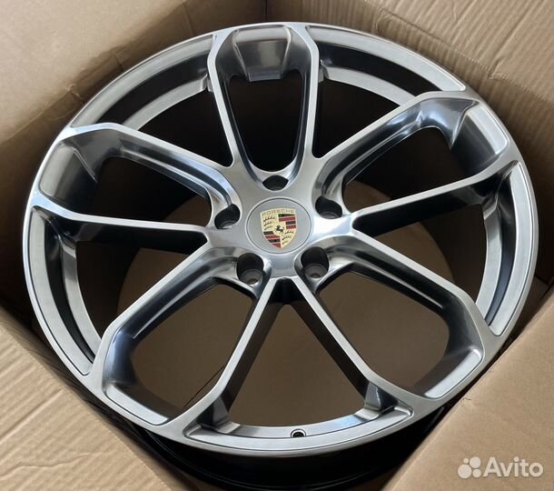 Диски для на Порше Porsche Каен Cayenne R22