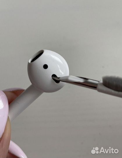 Беспроводные наушники щетка