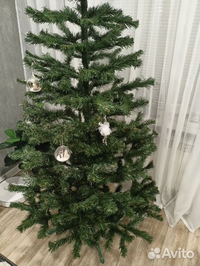 Елка искусственная 220 бу