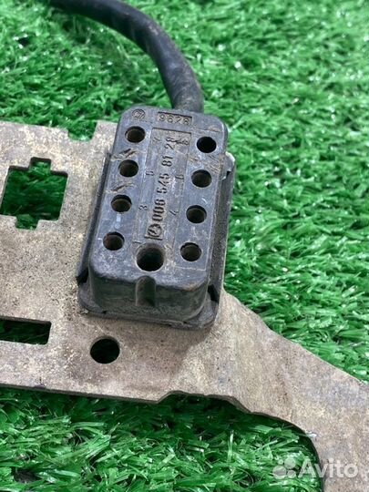 Фишка разъем Mercedes-Benz 190 W201 RP102989 1989