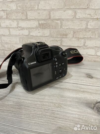 Зеркальный фотоаппарат canon 1100d