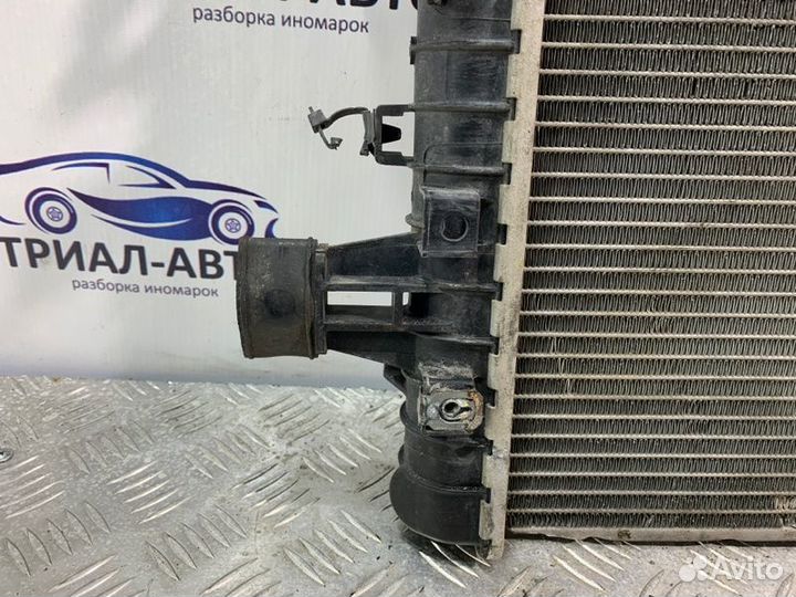 Радиатор основной Opel Zafira B Z18XER