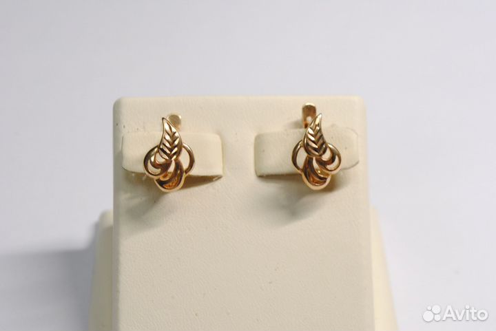 Золотые серьги 585