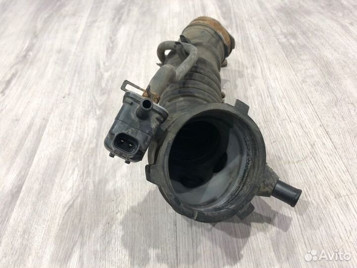 Патрубок воздушного фильтра Toyota Camry XV40 2007