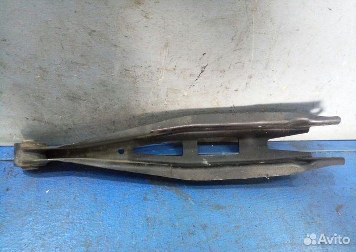 Рычаг нижний задний Subaru Impreza GP/G23