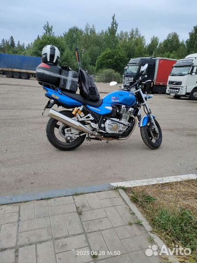 Мотоцикл Yamaha XJR 1300 инжектор
