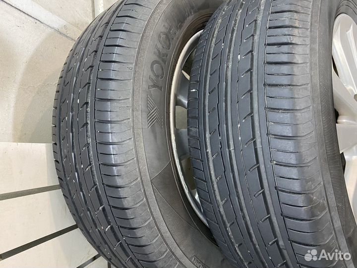 R16 Yokohama Bluearth ES32 205/55, PCD 5x114.3 DIA 75