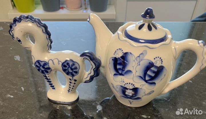 Продам заварочный чайник и лошадку,Гжель,СССР