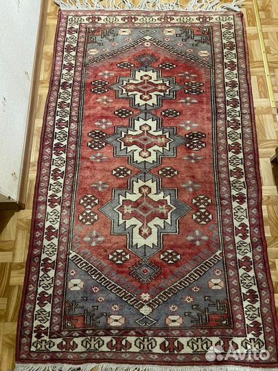 Ковер шерстяной ручной работы