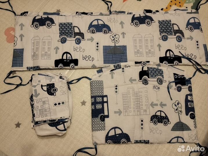 Бортики в кроватку с балдахином