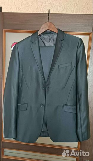 Брючный костюм