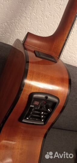 Электроакустическая гитара Yamaha fg800