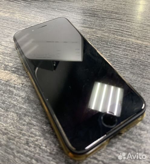 iPhone SE (2020), 64 ГБ