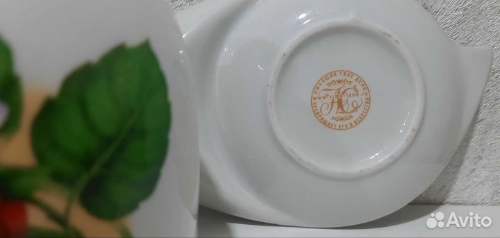 Лимонница с крышкой