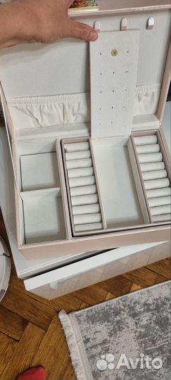 Шкатулка для украшений