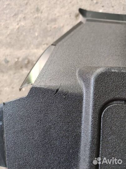 Дефлектор радиатора левый Lexus Nx I