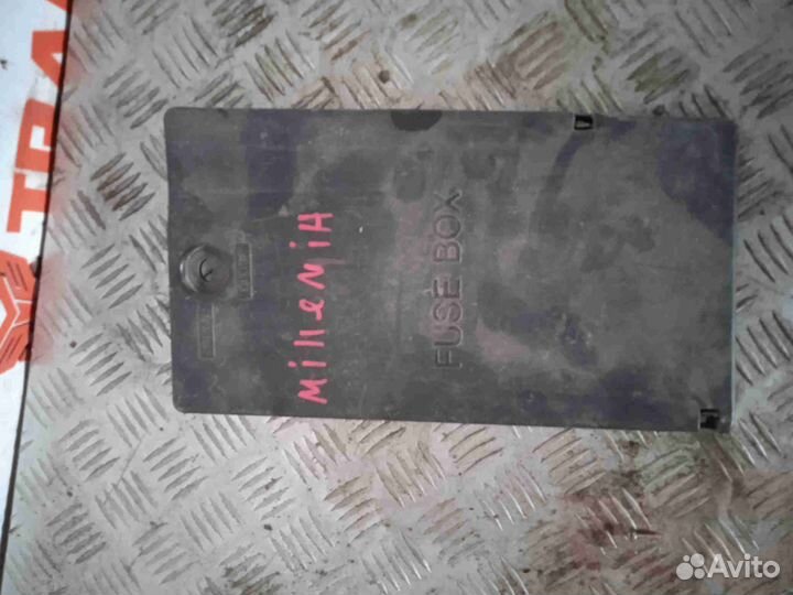 Крышка блока предохранителей Мазда Милления TA5P