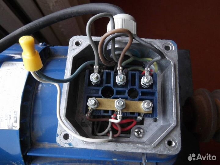 Электрик. Электромонтаж. Нач.от лам-ки зак. эл.дв