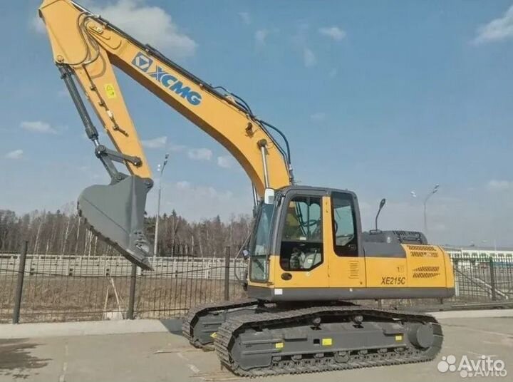 Гусеничный экскаватор XCMG XE215C, 2023
