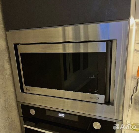 Микроволновая печь LG MS2595cist