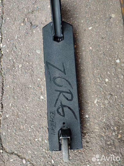 Трюковой самокат Tech Team Zorg21