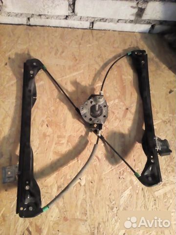Стеклоподъемник передний левый Volkswagen Polo