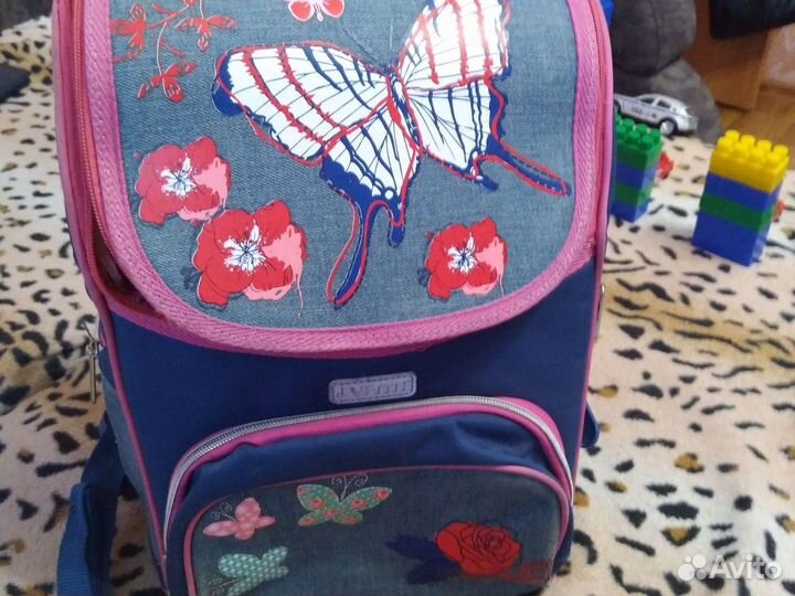 Школьный рюкзак