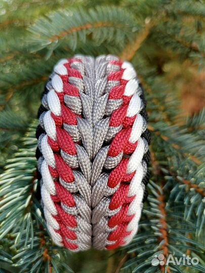 Браслет из паракорда550