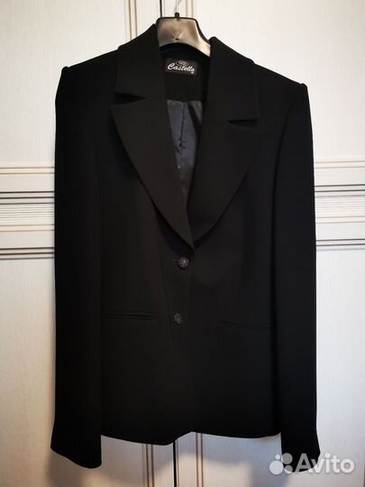 Пиджак и юбка женские черный 44 - 46