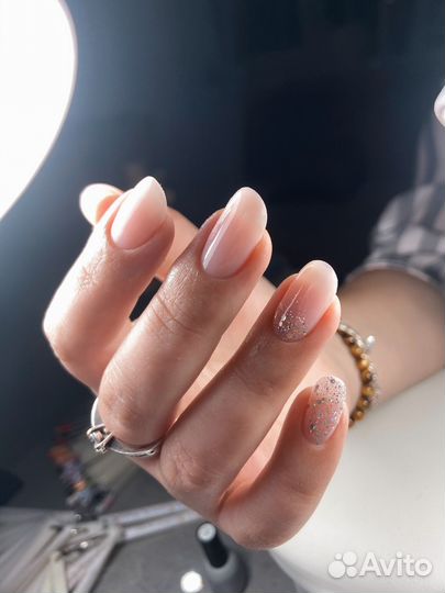 Маникюр с укреплением гелем