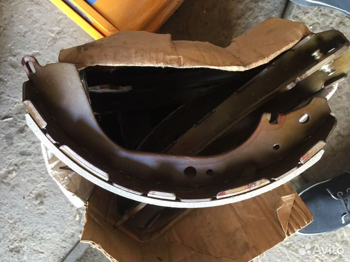 Тормозные колодки ниссан