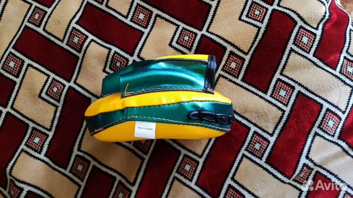 Изогнутые боксёрские лапы