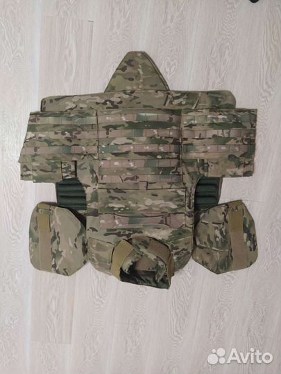 Бронежилет с плитами новый