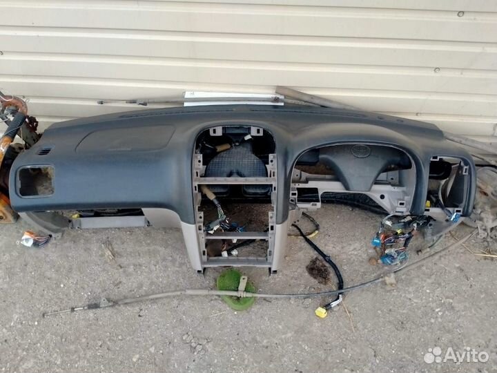 Toyota caldina AT 211 в разбор тойота калдина