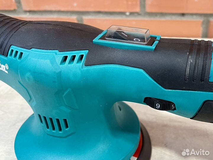 Аккумуляторная эксцентриковая шлифмашина Makita