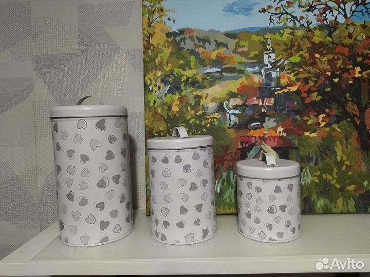 Набор жестяных баночек для сыпучих