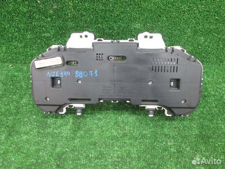 Щиток приборов Toyota Corolla Fielder NZE144